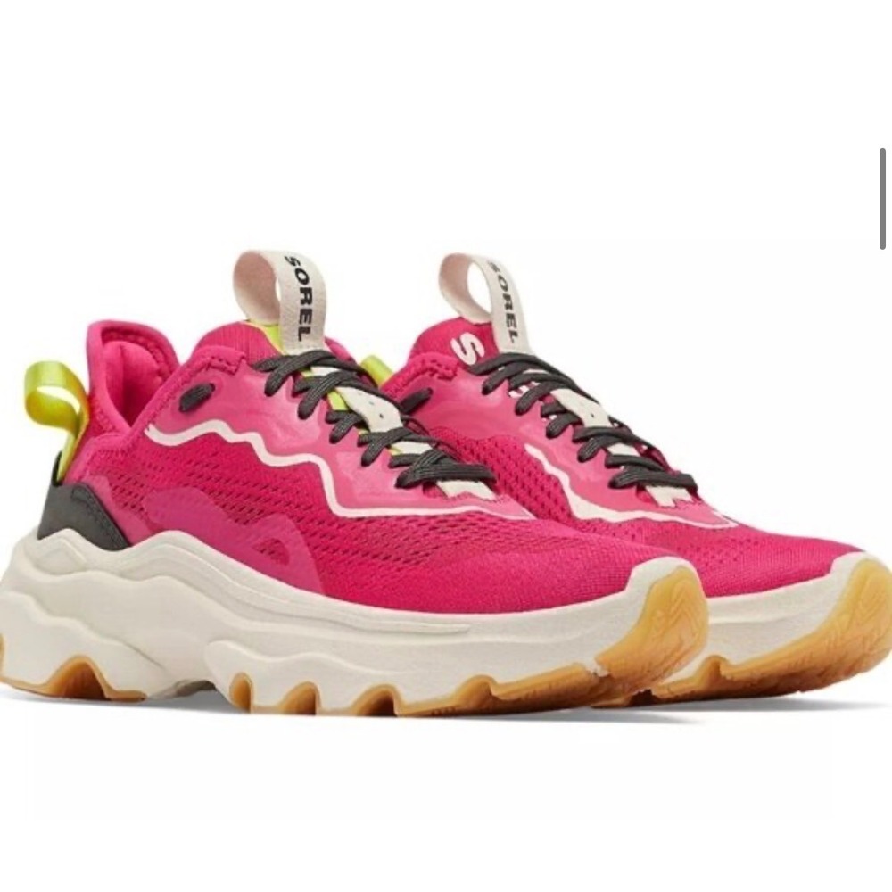 Sorel Kinetic Breakthru Day Lace sneakers pink mesh upper scalloped sole 7.5 NWT